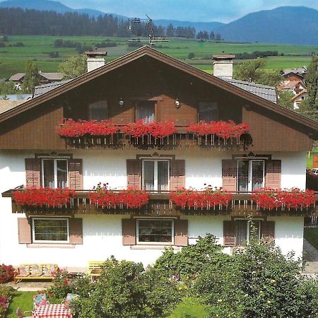 Apartments Gasser Монгуэльфо Экстерьер фото